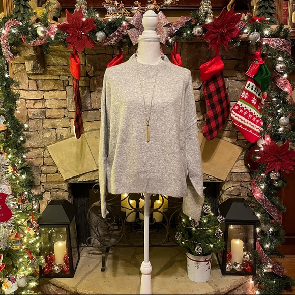 NWT Wool City Gray Drop Shoulder Balloon Sleeve Sweater Size XL - Picture 1 of 8